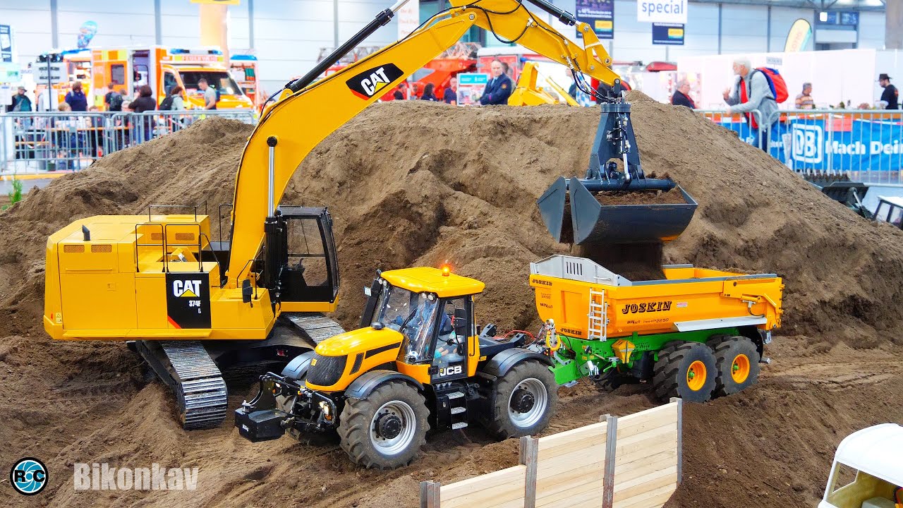 RC MONSTER TRACTOR, RC TRUCKS & RC CONSTRUCTION MACHINES AT WORK  | MSH LEIPZIG 2022