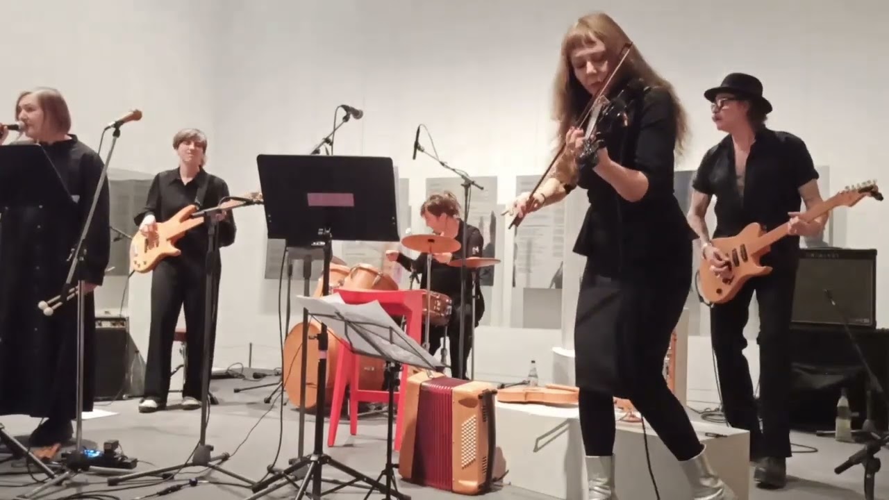 Hackedepicciotto - Tödliche Doris songs -  with Käthe Kruse - Berlin 2025