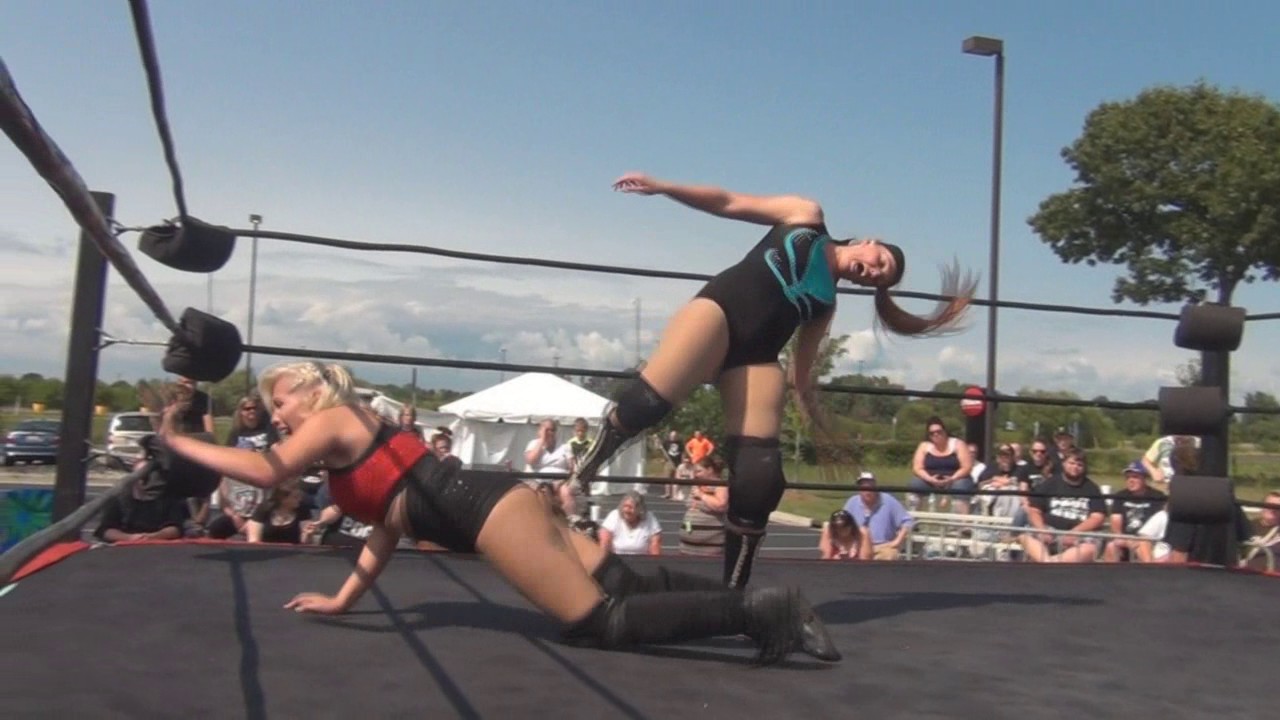 Lexi Green vs Amazing Maria