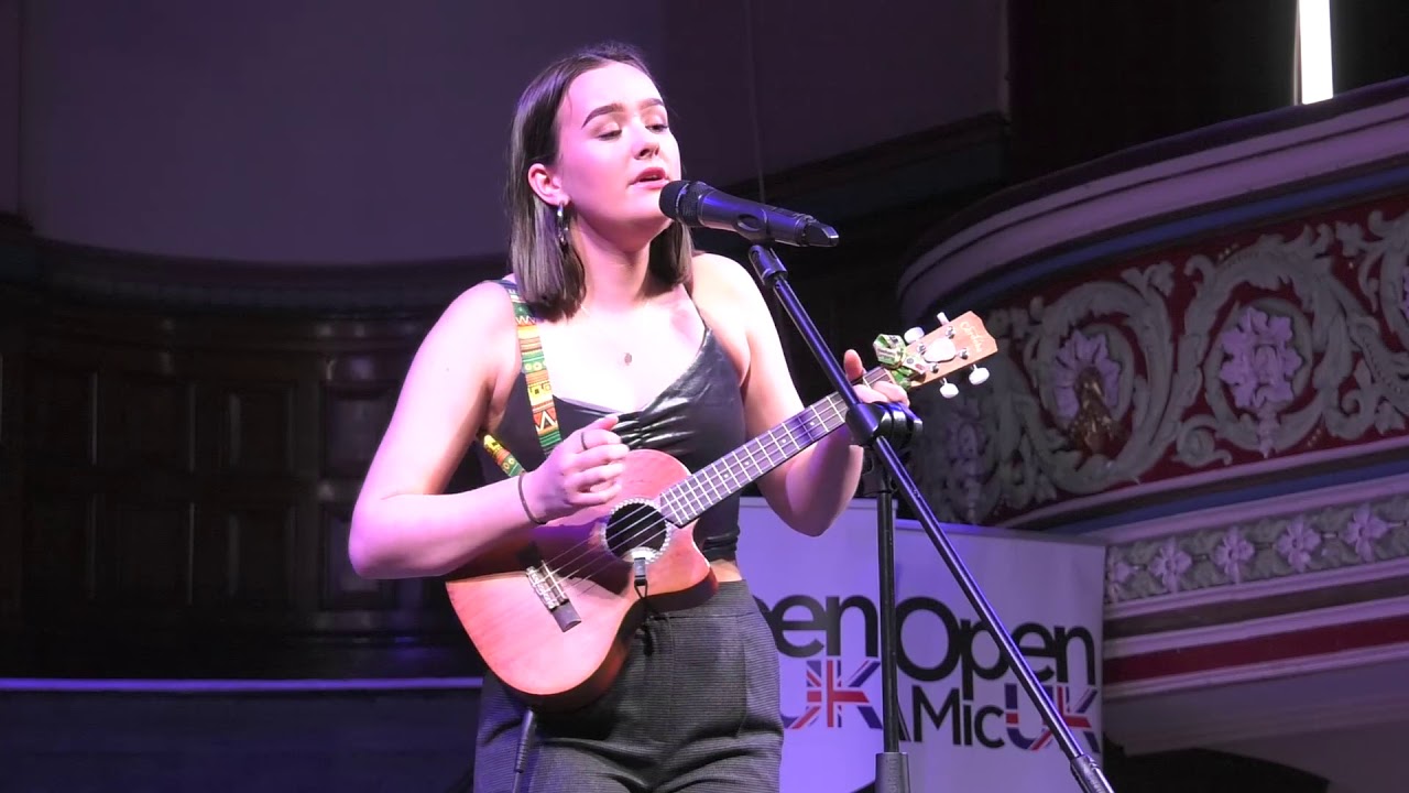 ROSIE ALLENBY at Dewsbury Area Open Mic UK Music competition