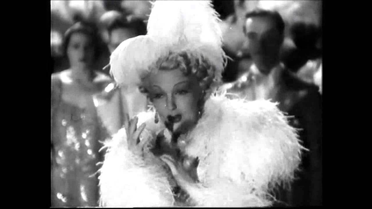 Jeanne Aubert aux Folies-Bergère en 1937