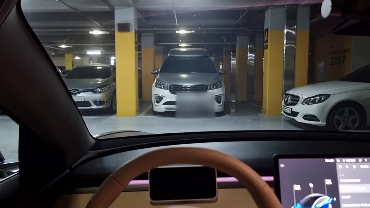 Mombasa (2Cellos) in Tesla