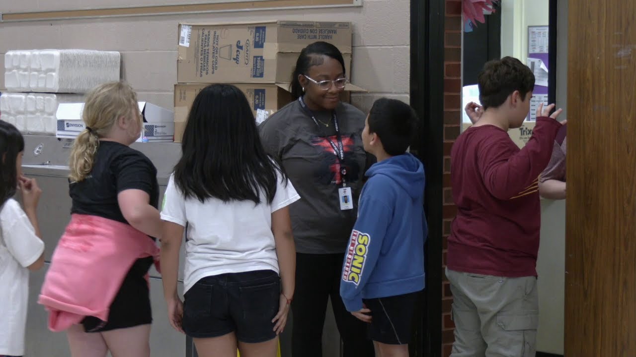 High School Student Works at College Hill Elementary Latchkey