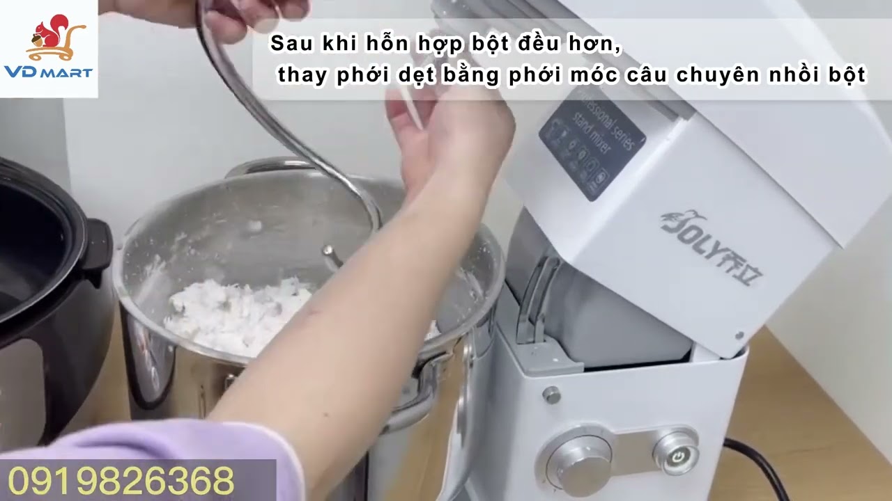 Nhồi bột năng làm bánh bột lọc cùng máy trộn bột Joly 7600
