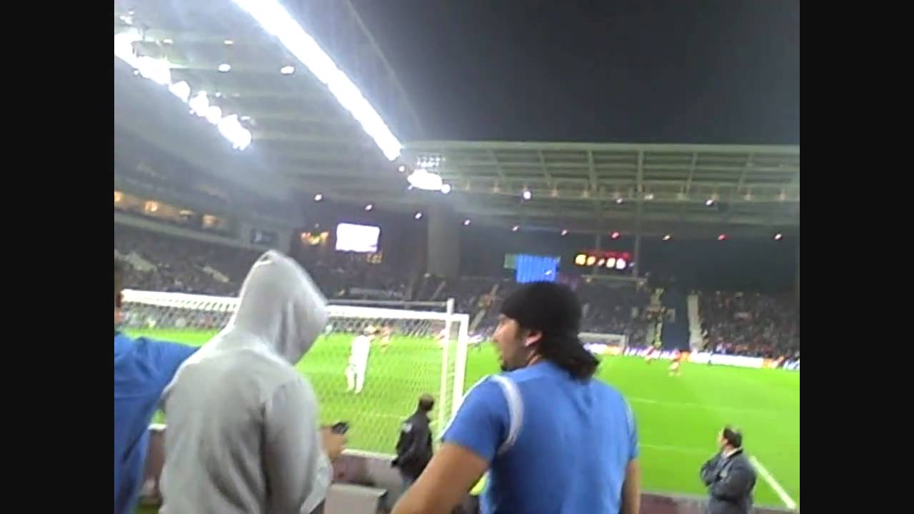 Cânticos dedicados ao SLB  (parte 3)   @   FC Porto  (5-0)  SL Benfica  |  07-11-2010