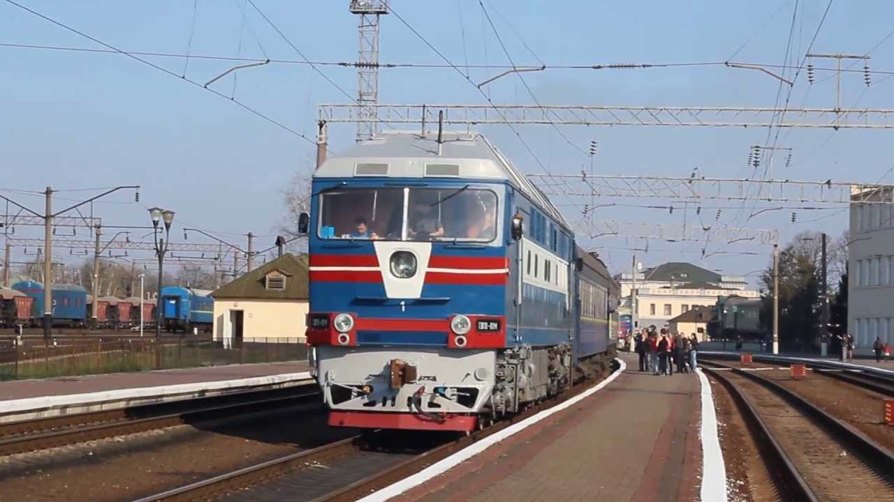 Тепловоз ТЭП70-0114 с поездом / Diesel locomotive ТEP70-0114 with train