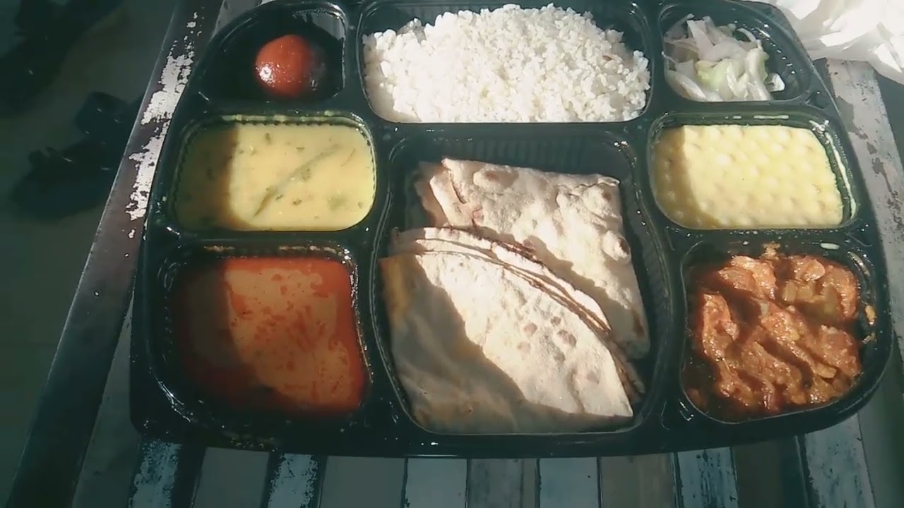Food challenge #foodchallenge @sahilkhanNT @Ragini_comedy #foodthali 🥗🍝🍜