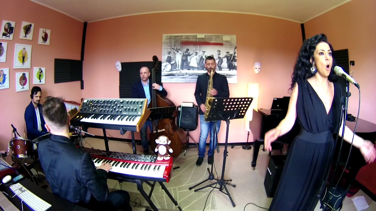 Gerinha -   In un tempo piccolo