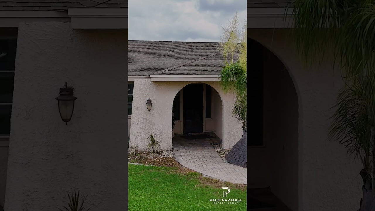 New Listing in the Coveted Town & River Community in Fort Myers, Florida!