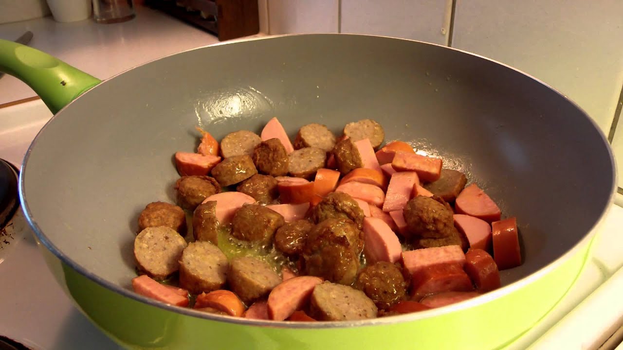 Parannettu pyttipannu.