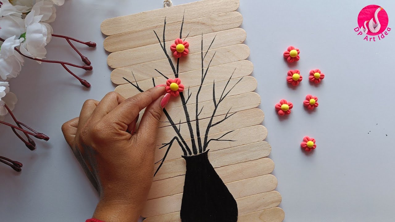 DIY Wall Hanging || Room decor Idea || Clay Art || Ice Cream Stick Craft Idea