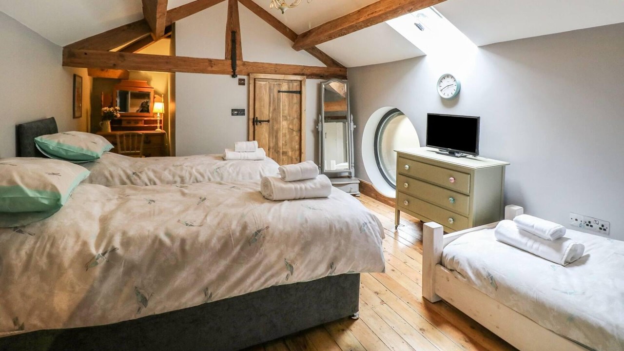 The Carriage House, Matlock, United Kingdom | Travel With Kiara