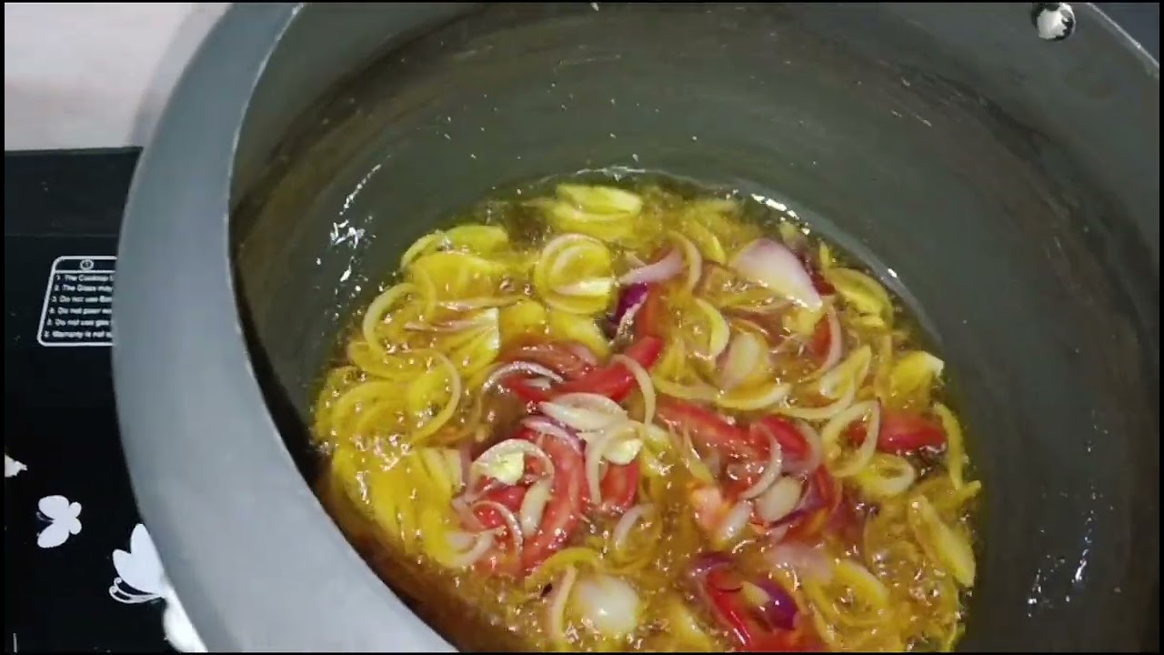 Untitled aalu gobhi ki☺️ sabji#food #Zainab ki duniya #foodie lover 