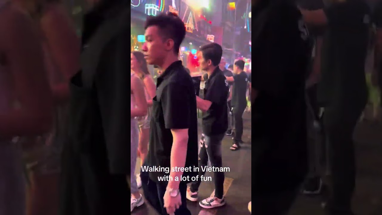 Walking street at Bùi Viện st Vietnam