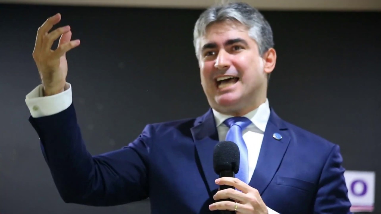 Incrível Pregação sobre Daniel 6 - Na Cova dos Leões - Manoel Morais