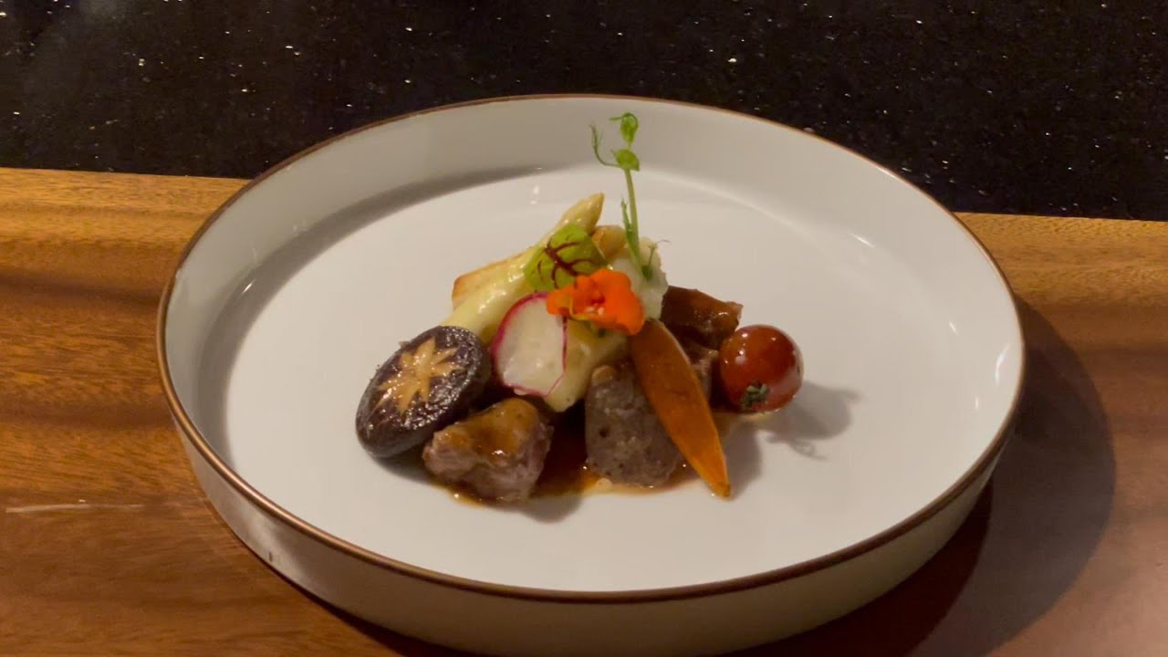 How to Cook the Perfect Teppanyaki Beef | Hướng Dẫn Áp Bò Trên Bàn Teppanyaki