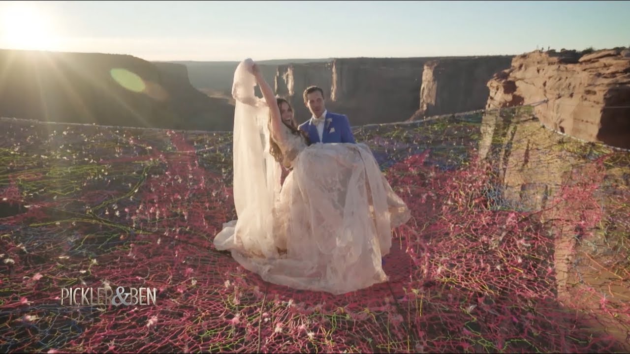 Daredevil Couple's Incredible Wedding 400 Feet In the Air! - Pickler & Ben