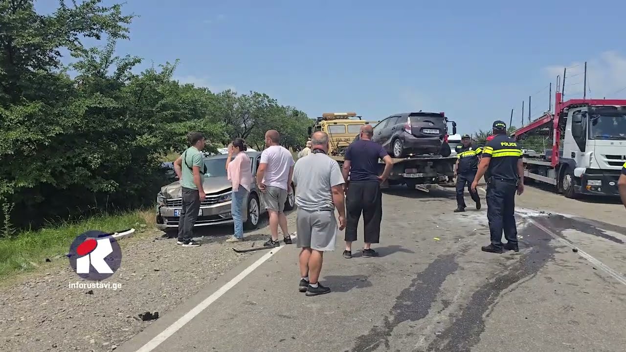 ნორიოს გზაზე ერთმანეთს 6 ავტომობილი დაეჯახა