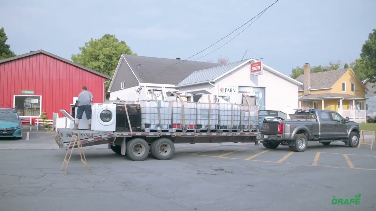 Un second bâtiment pour le démontage et l'entreposage / VIS 7