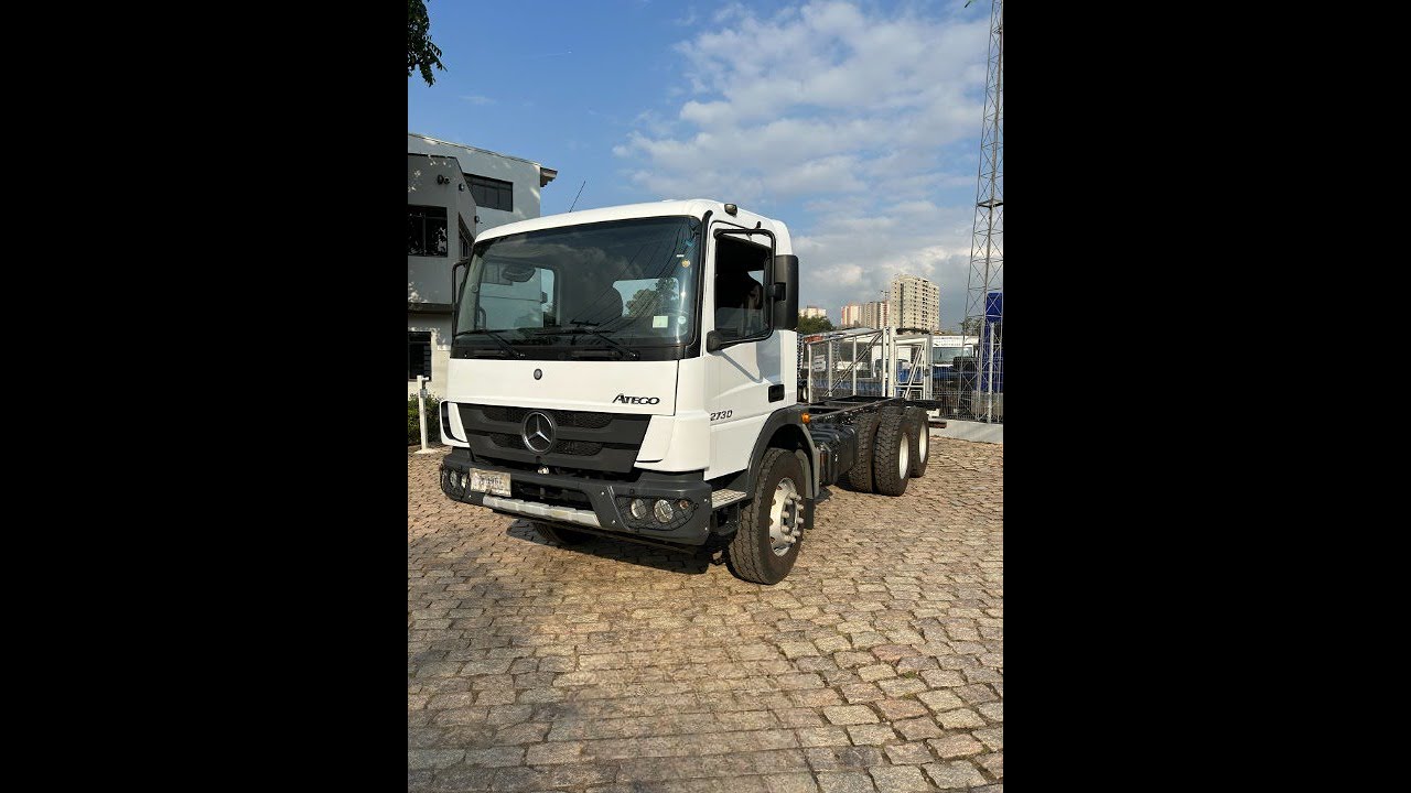 CAMIN&Atilde;O MERCEDES ATEGO 2730 6X4 2022