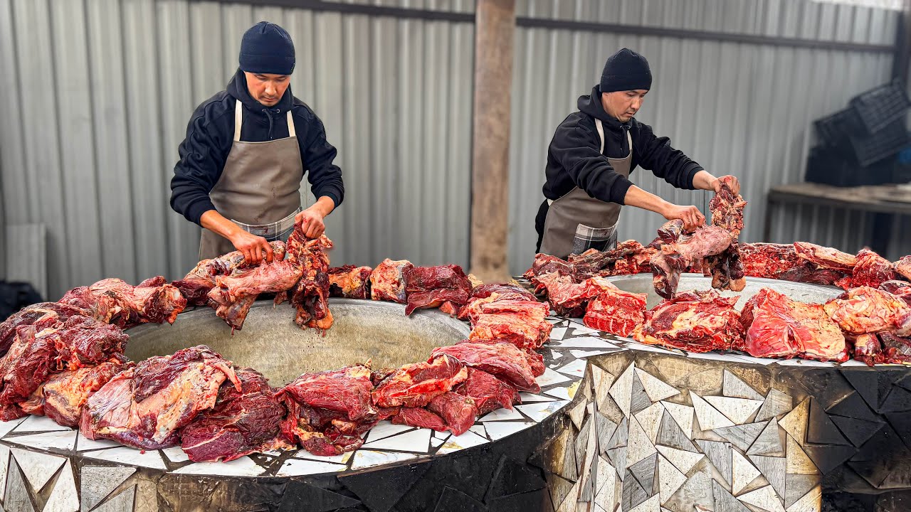 12,50 Долларов на 5 Человек. Кази и Бешпармак. Очень Сильная еда, Состоящий из 2-3 ЛОШАДЕЙ в День.