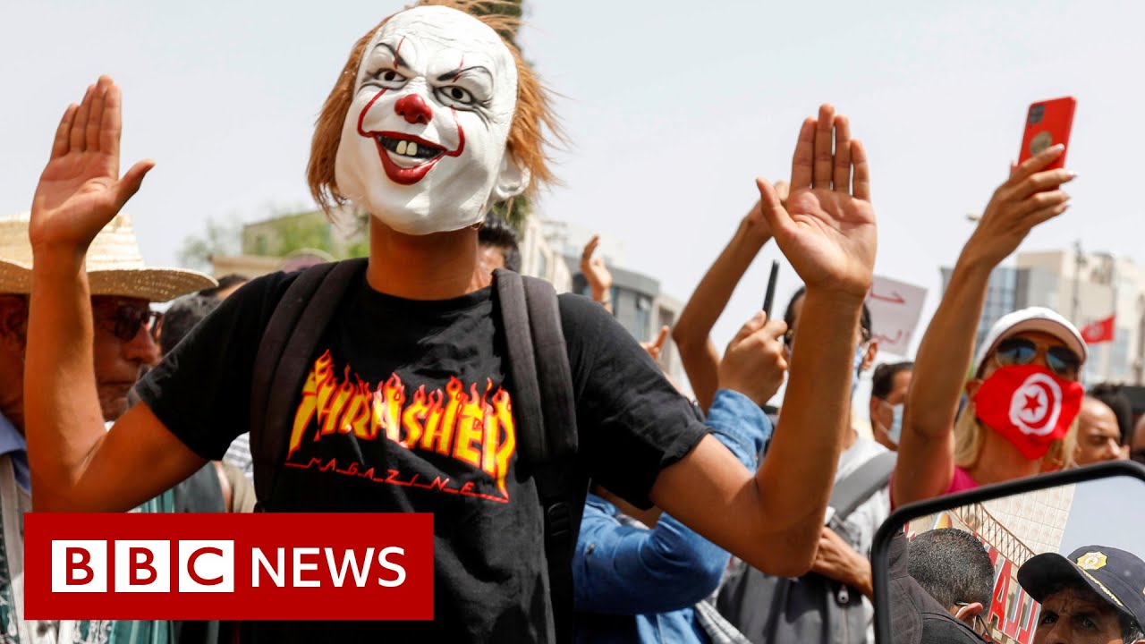Aftermath of Tunisia protests against 'coup' that saw PM dismissed - BBC News