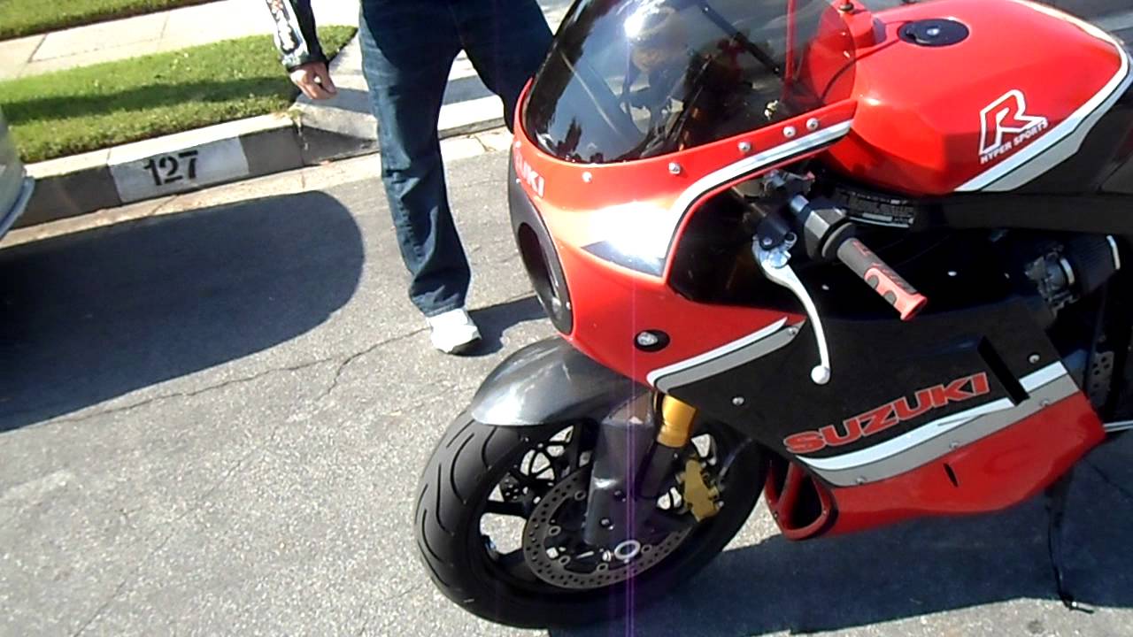 1986 SUZUKI GSXR 1100 magazine fantasy