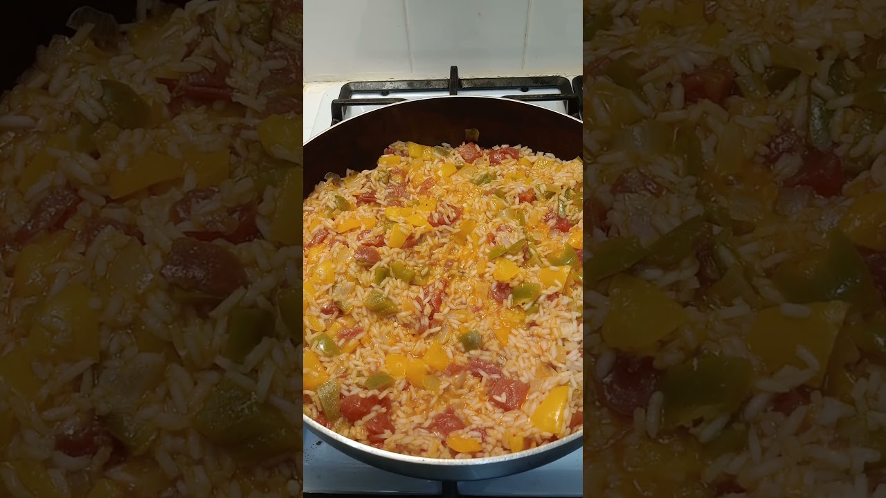 Jazmin Rice With Green & Yellow Bell Peppers, White Onions and Canned Tomatoes!!! 😋🍚🍅🫑🧅