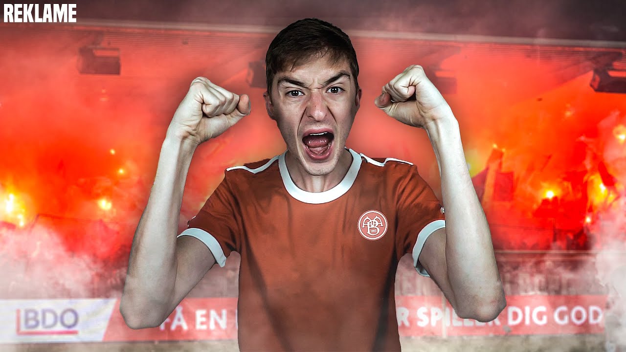 SER SUPERLIGA I ORKAN, FANMARCH OG MASSERE AF PYRO