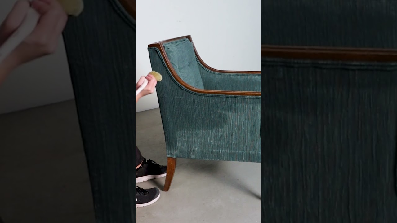 Can you really paint a fabric chair? Let’s find out with chalk paint! 