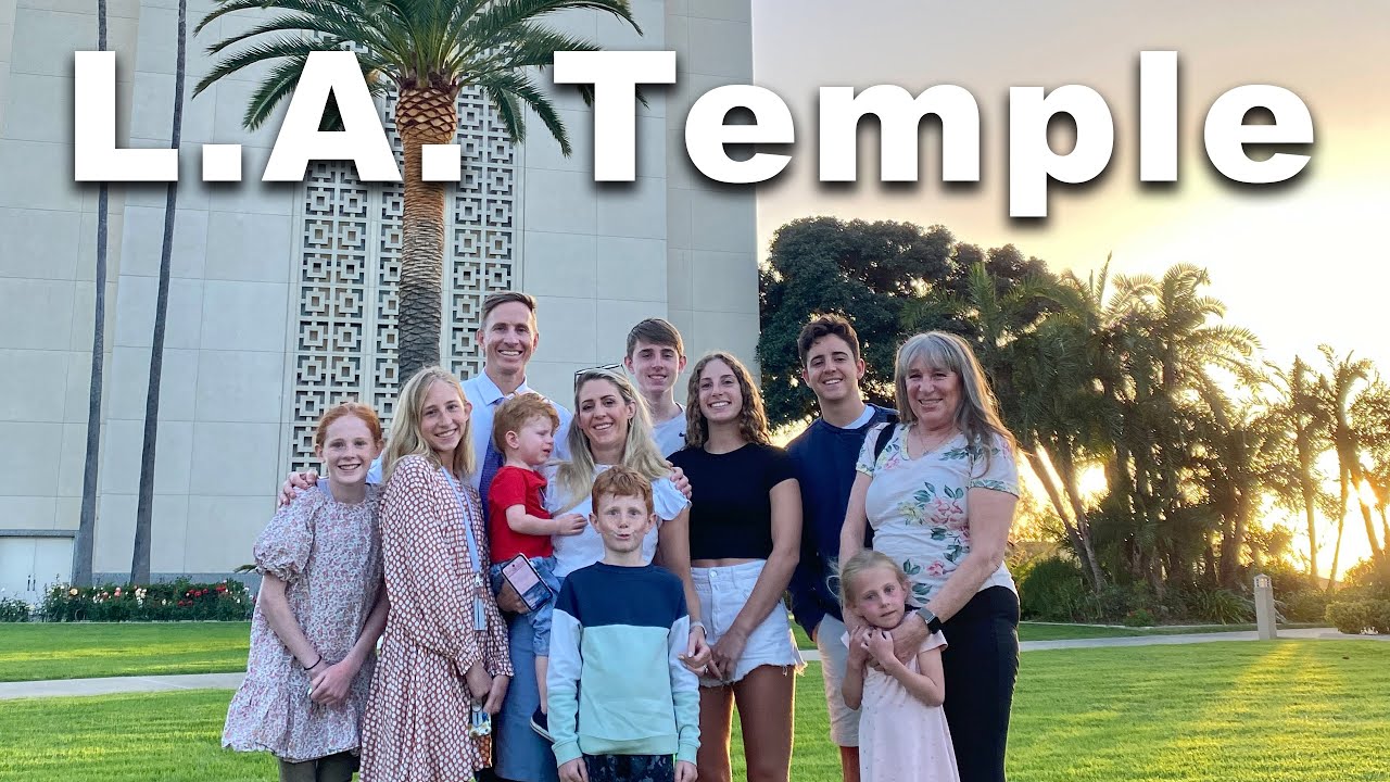 Exchange Students Visit Temple in Los Angeles