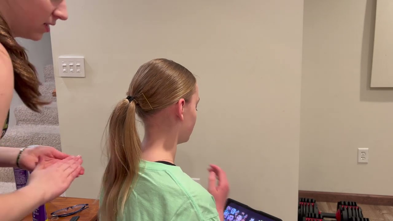 Electric Dance Center - Twist Bun Tutorial