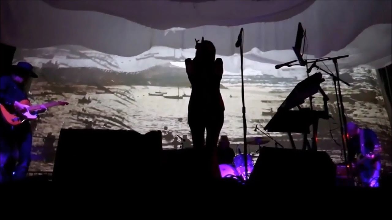 Hope Sandoval & TWI - ANTIQUITY - live VIDEO, 2017-10-15, Desert Daze fest, Joshua Tree, CA