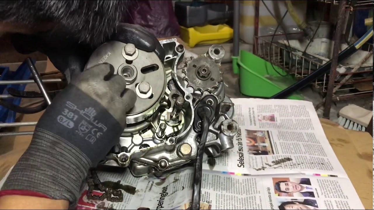 Cara2 overhaul untuk moto yamaha lagenda 110  / jupiter /SRL110 (permulaan bukak belah magnet clutch