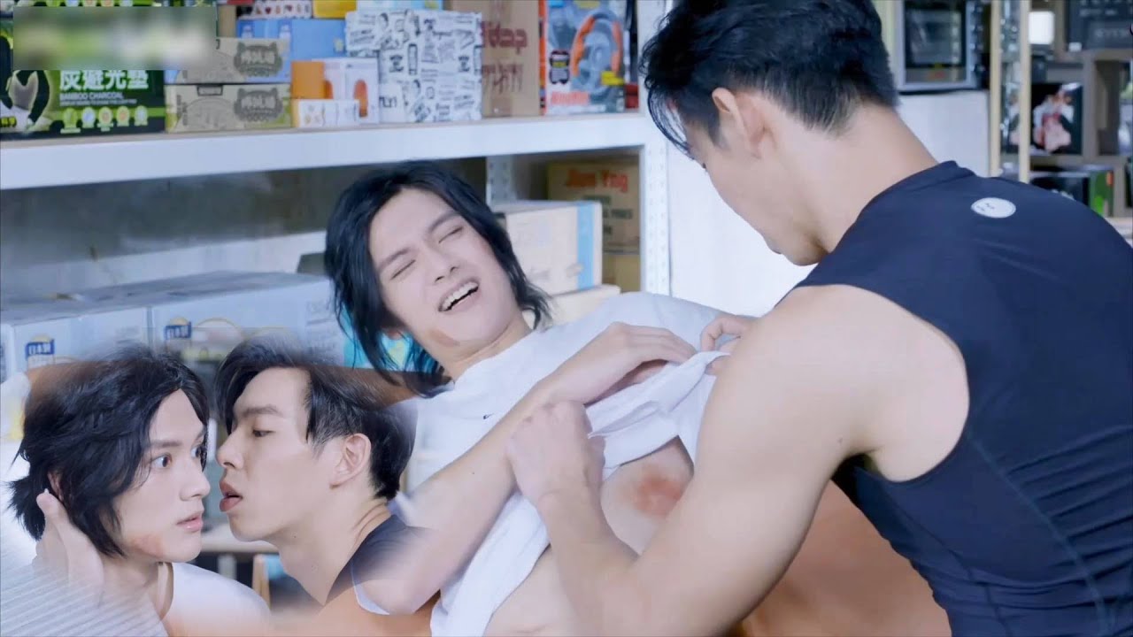 原本只是室友的他們這一刻感情發生了變化！#bl #愛情 #男男#同性戀