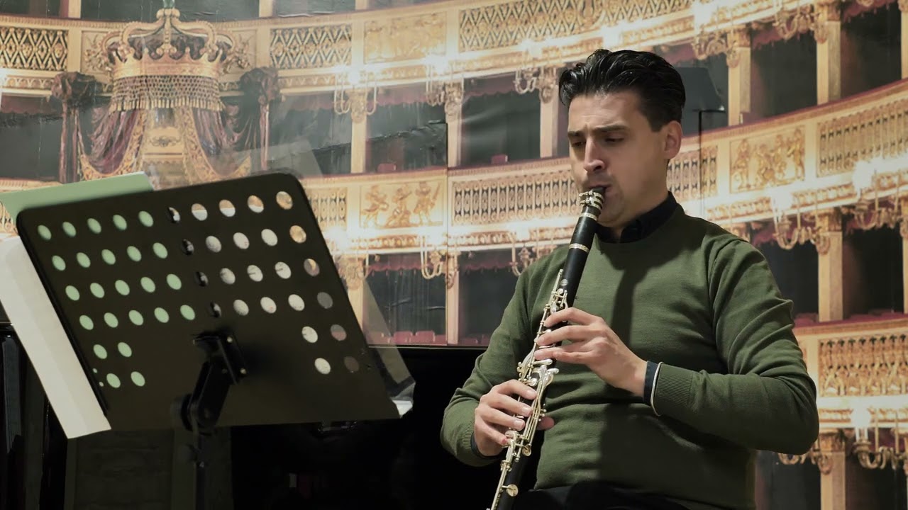 Three Pieces for Clarinet Solo     Gianluigi Caldarola - Clarinetto