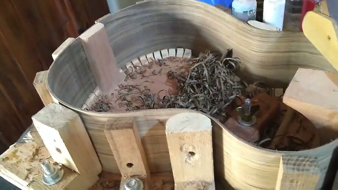 cuatro venezolano capitulo  ( 6 ) paso a paso   Luthier Facundo Miño