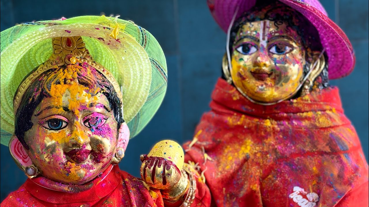 Essai holi kabhi nhi Dekhi |ladoo Gopal ke sath holi || Radha Rani ne mujhe rang lag Diya