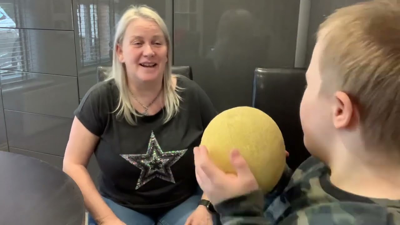 Makaton for ‘MELON’ 🍈