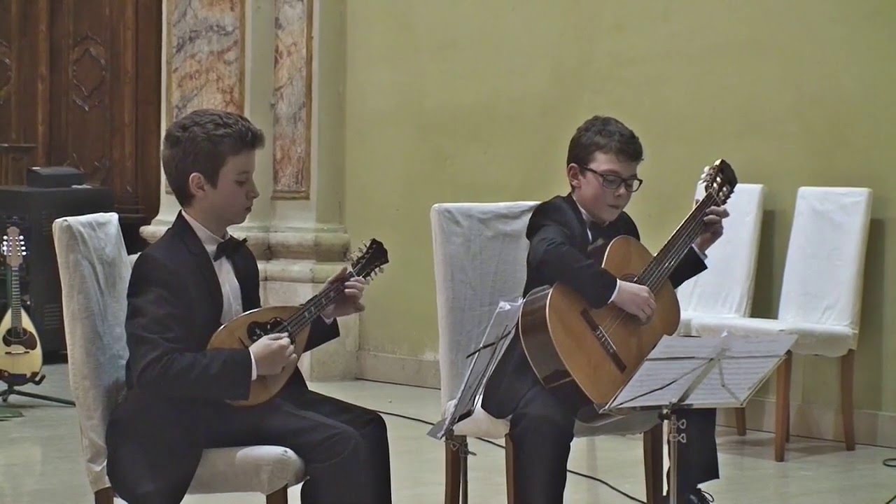 Mandolino e Chitarra - Duo vincitore del 1° Concorso Musicale Nazionale Estudiantina Bergamasca