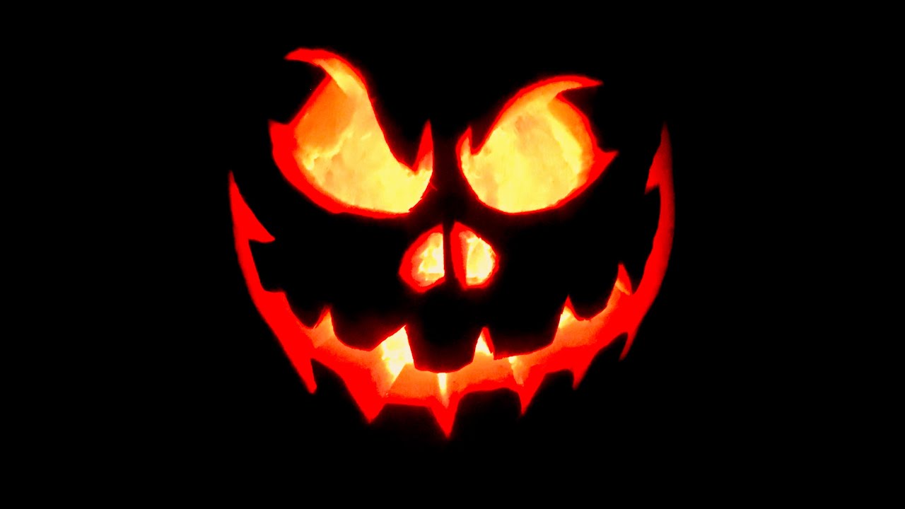 Cómo Tallar una Calabaza para Halloween con una Pegatina / Zapallo Naranja