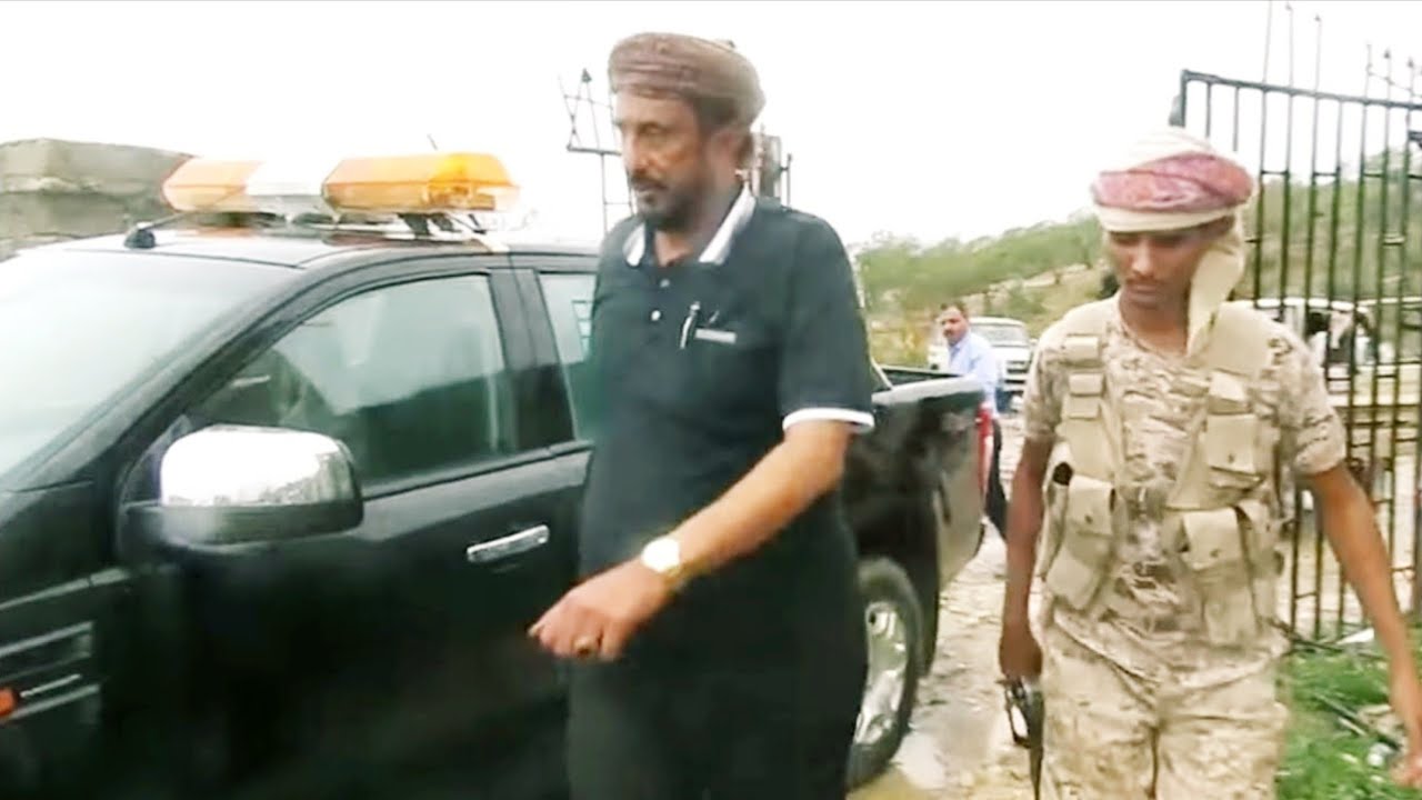 زيارة محمد عبدالله كده الى منفذ صرفيت لتفقد اضرار اعصار موكونو في محافظة المهرة اليمن yemen