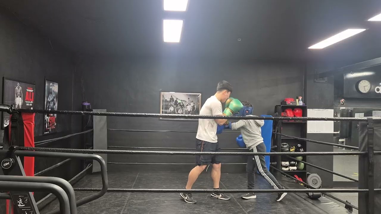 [스트롱복싱개봉점] 안진호 코치(초) vs 김동연 회원님(청) 26.2.23