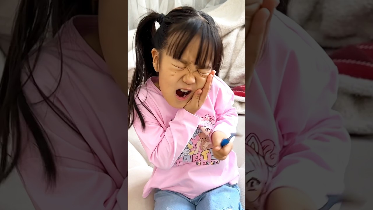 She bit off an iron spoon with her teeth 😳🤪 LeoNata Best 