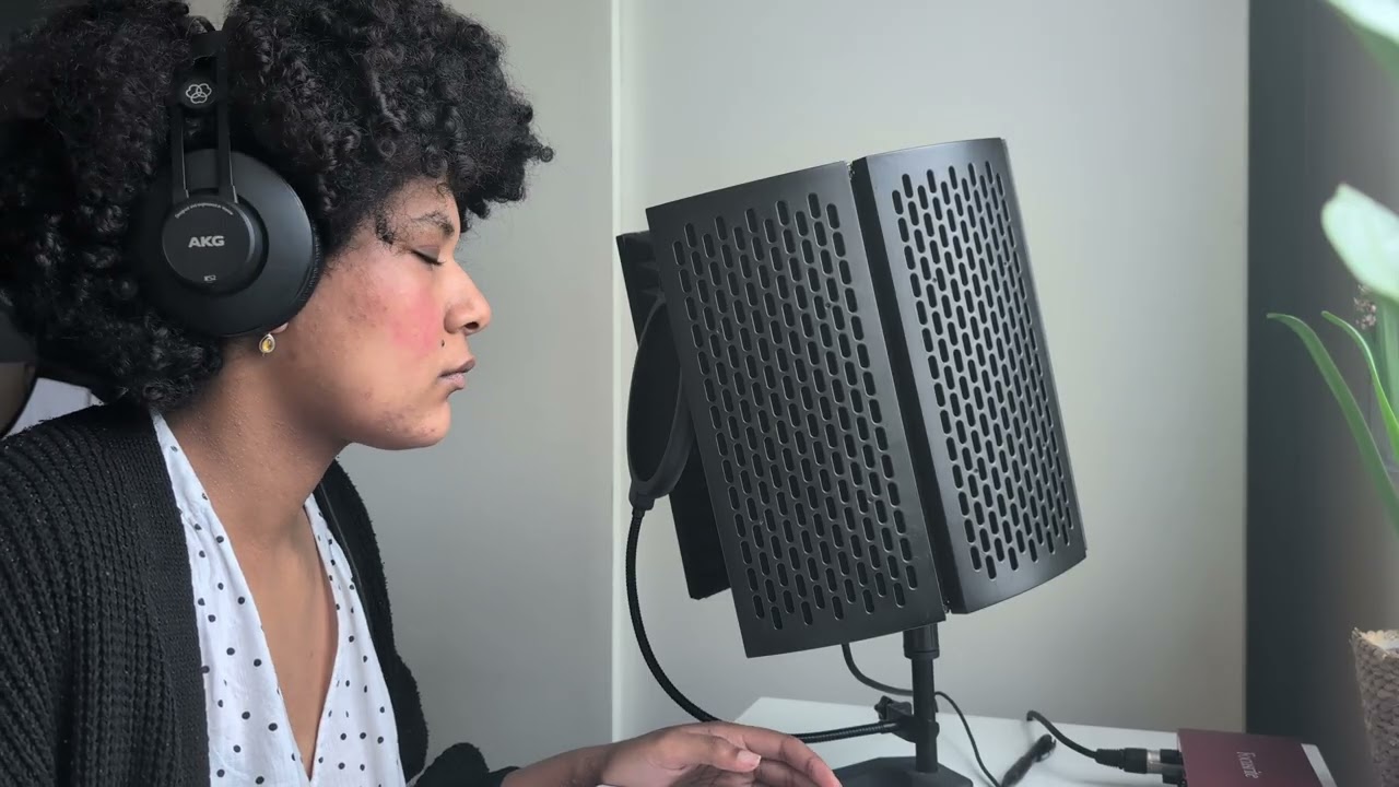SWEET DREAMS - Eurythmics | Cover Eleanora John