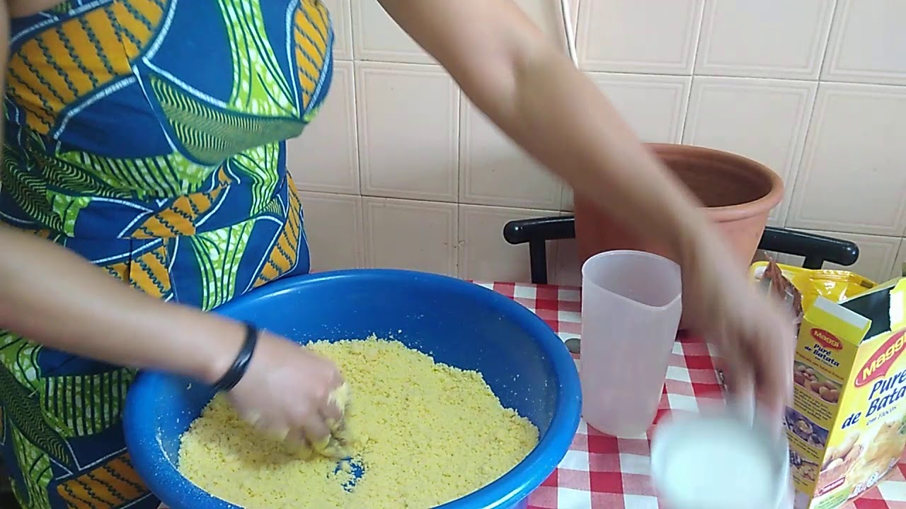 Cuscuz de farinha de milho a moda de Cabo Verde.