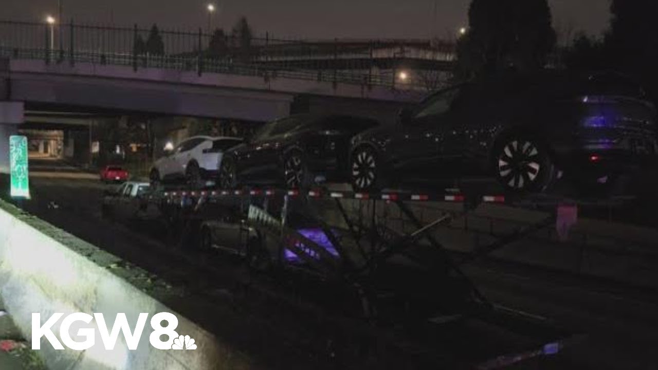 Major crash in East Portland shuts down I-5 north ramp to I-84