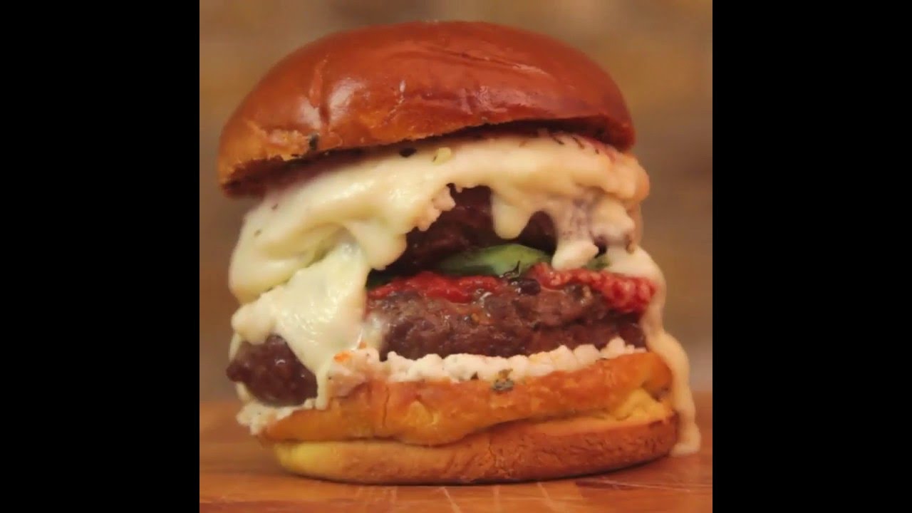 Food Envy - Lasagne Burger