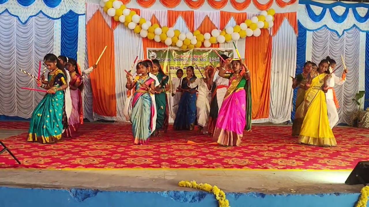 MDRS ST 85 Gujjanadu  pavagada tq girls dance anialday 