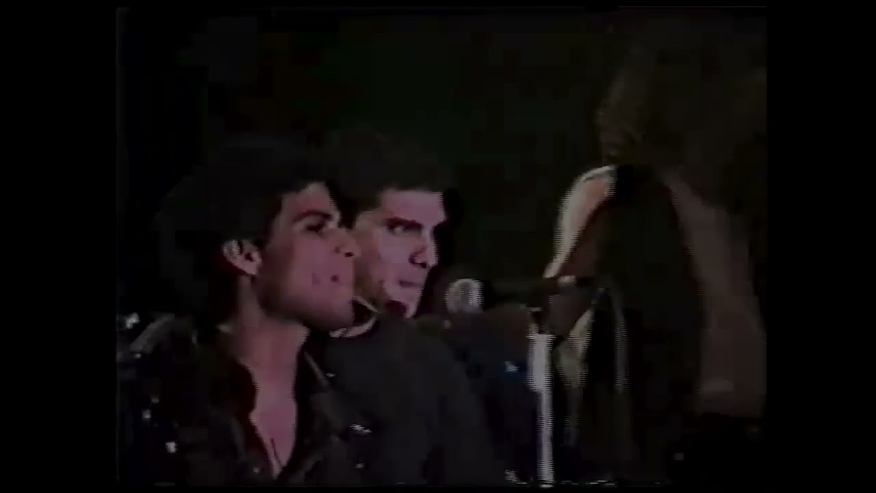 Pedro Suárez-Vértiz Y Christian Meier haciéndonos el aguante en la Feria del Hogar